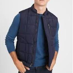 WATER-RESISTANT QUILTED PUFFER VEST